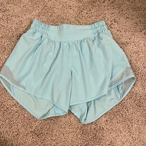 Lululemon hotty hot blue icing shorts